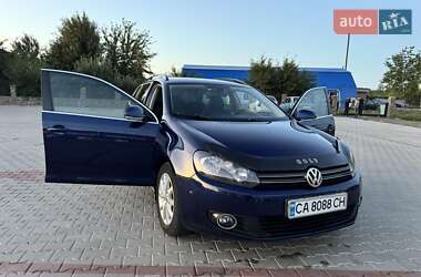 Универсал Volkswagen Golf 2010 в Умани