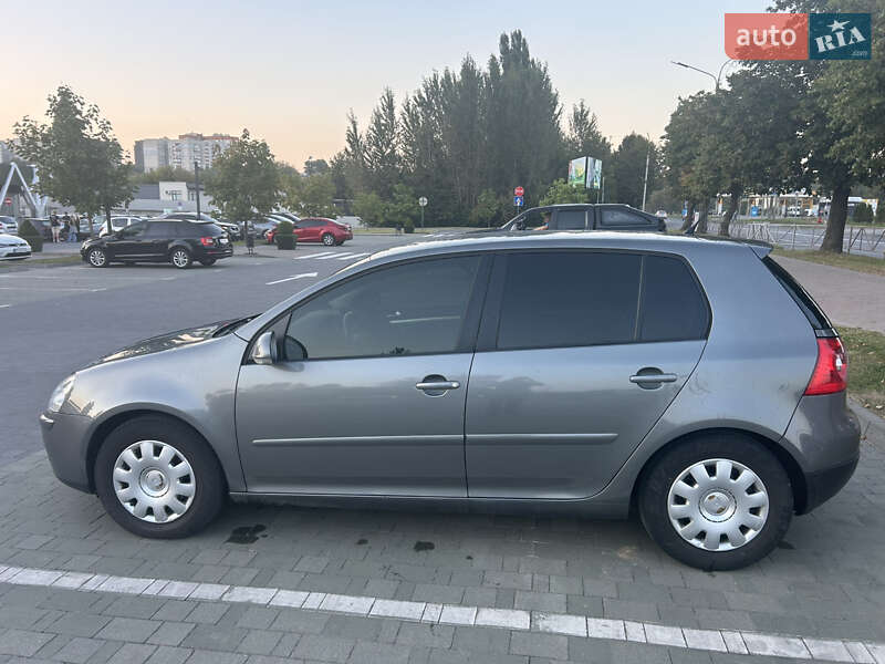 Хэтчбек Volkswagen Golf 2008 в Хмельницком