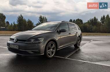 Универсал Volkswagen Golf 2017 в Киеве