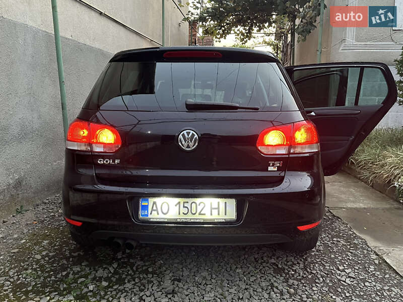 Хетчбек Volkswagen Golf 2009 в Мукачевому