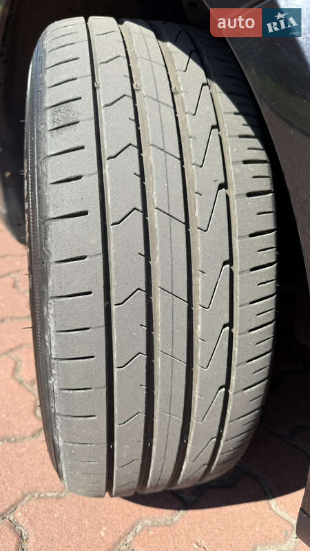 Хэтчбек Volkswagen Golf 2005 в Хмельницком