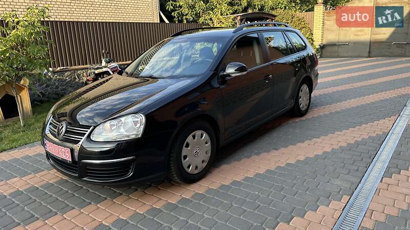 Універсал Volkswagen Golf 2009 в Бершаді
