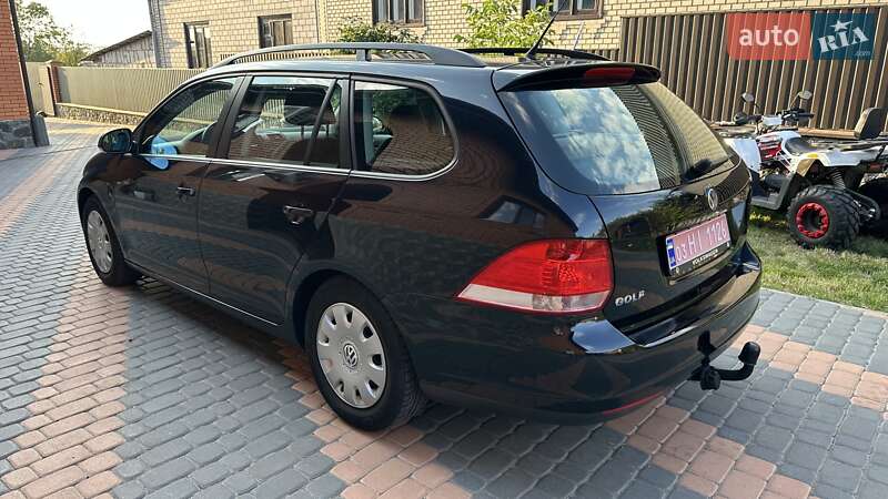 Універсал Volkswagen Golf 2009 в Бершаді