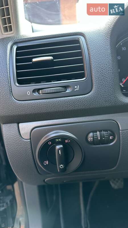 Універсал Volkswagen Golf 2009 в Бершаді