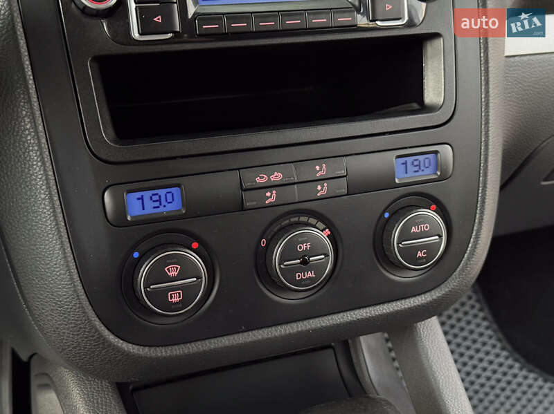 Універсал Volkswagen Golf 2009 в Миколаєві