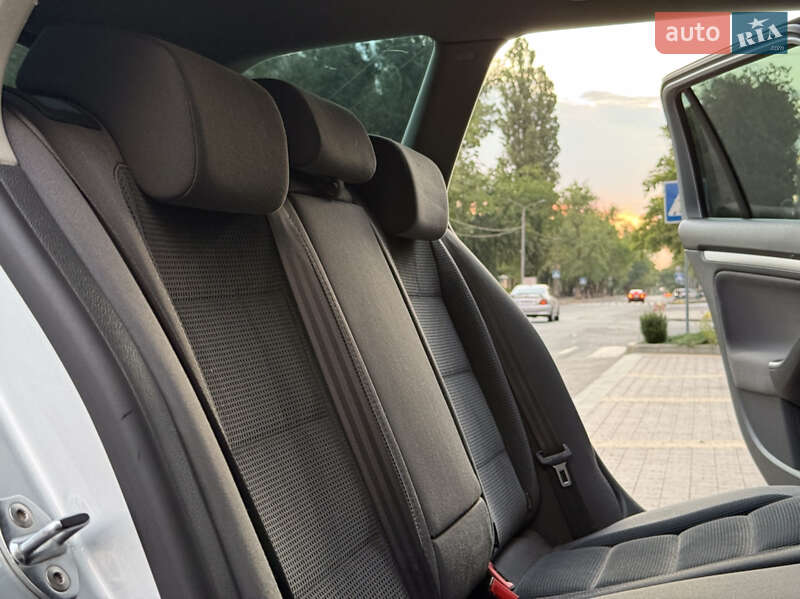 Універсал Volkswagen Golf 2009 в Миколаєві