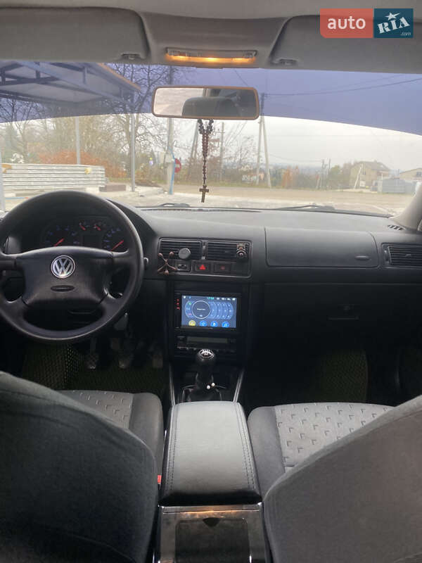 Універсал Volkswagen Golf 1999 в Мостиській