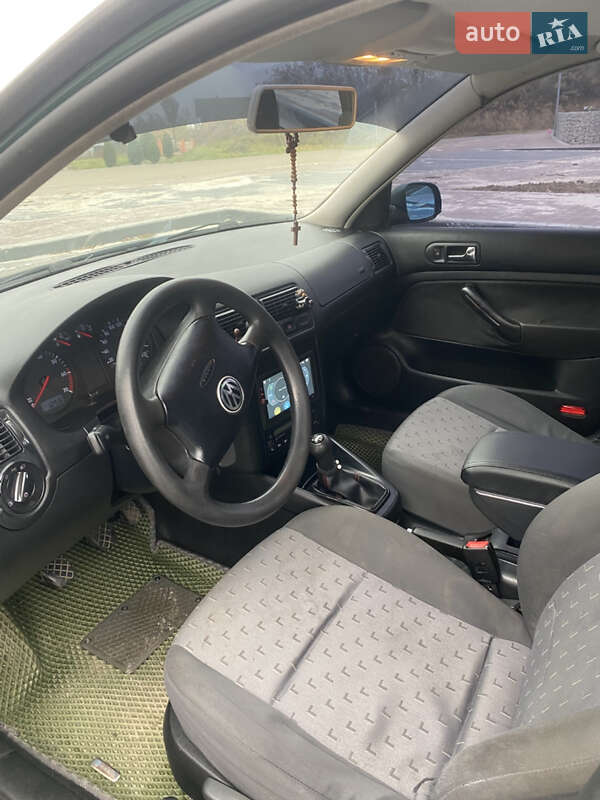 Універсал Volkswagen Golf 1999 в Мостиській