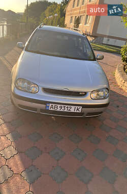 Универсал Volkswagen Golf 2000 в Могилев-Подольске