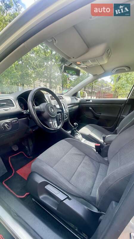 Универсал Volkswagen Golf 2009 в Николаеве