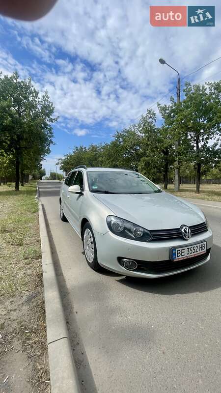 Универсал Volkswagen Golf 2009 в Николаеве