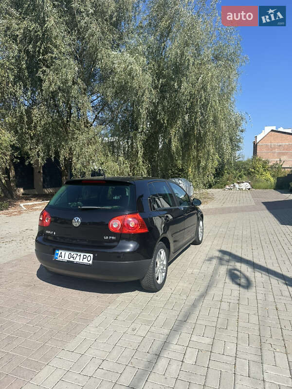 Хетчбек Volkswagen Golf 2006 в Білогородці