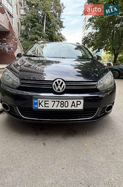 Универсал Volkswagen Golf 2010 в Днепре