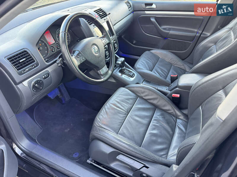 Універсал Volkswagen Golf 2008 в Києві