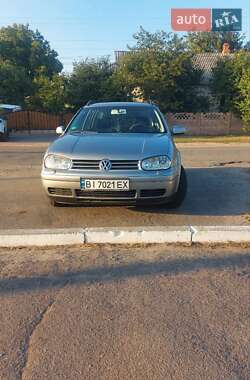 Универсал Volkswagen Golf 2003 в Кобеляках