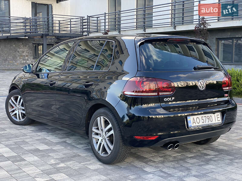 Хэтчбек Volkswagen Golf 2009 в Мукачево