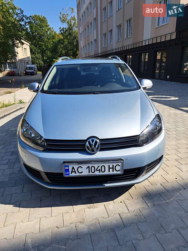 Універсал Volkswagen Golf 2010 в Горохові