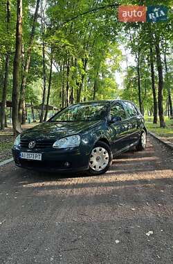 Хэтчбек Volkswagen Golf 2005 в Березане