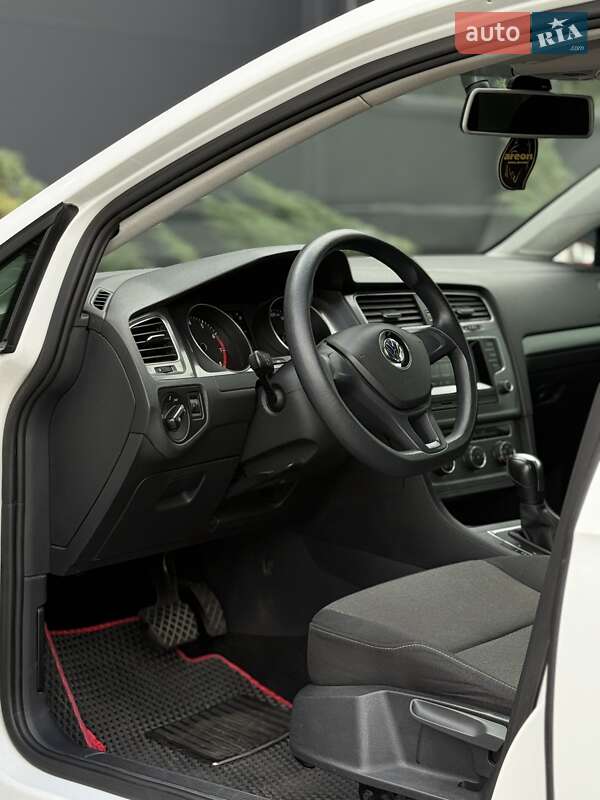 Хетчбек Volkswagen Golf 2014 в Білій Церкві