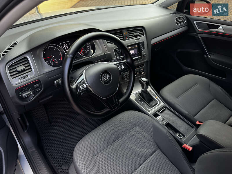 Универсал Volkswagen Golf 2015 в Кривом Роге фото 23 Универсал Volkswagen Golf 2015 в Кривом Роге