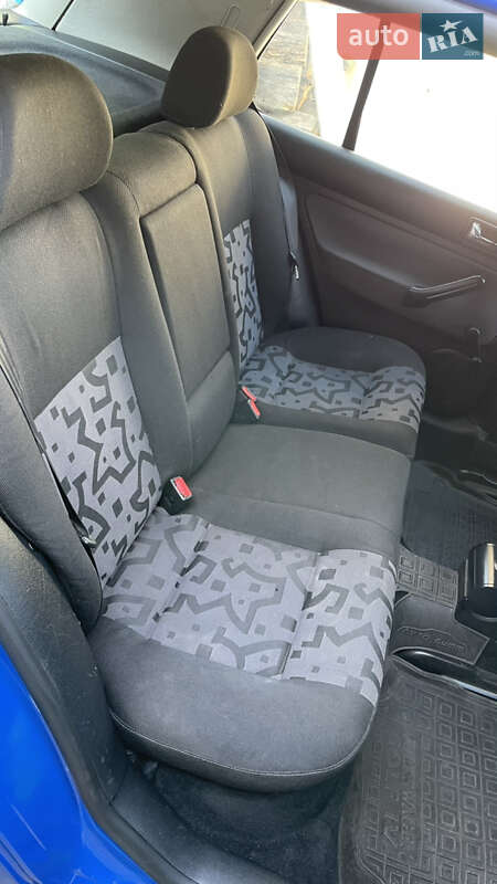 Хетчбек Volkswagen Golf 1997 в Українці