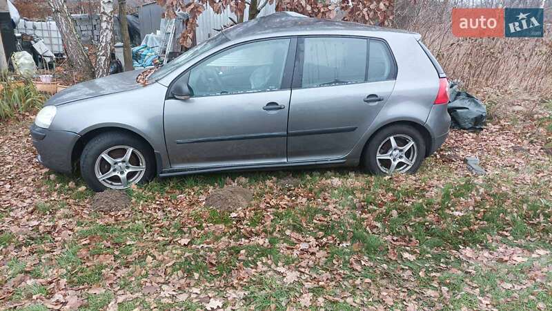 Хетчбек Volkswagen Golf 2006 в Львові
