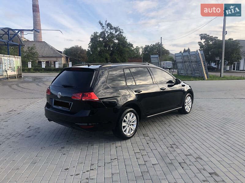Універсал Volkswagen Golf 2013 в Мукачевому
