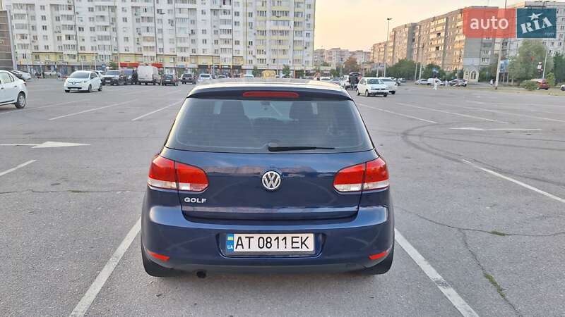 Хетчбек Volkswagen Golf 2010 в Івано-Франківську