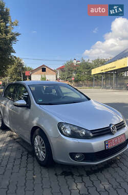 Хетчбек Volkswagen Golf 2010 в Луцьку