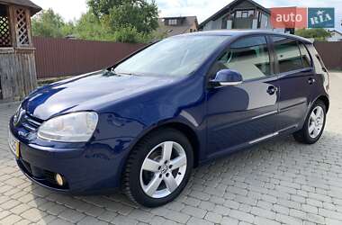 Хэтчбек Volkswagen Golf 2008 в Ивано-Франковске