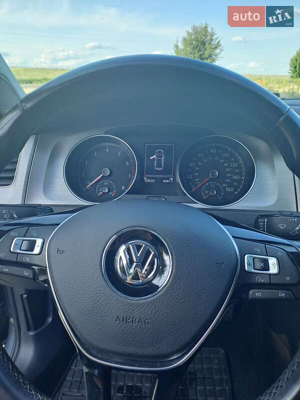 Хэтчбек Volkswagen Golf 2016 в Буче