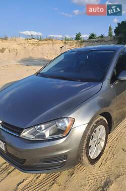 Хэтчбек Volkswagen Golf 2016 в Буче