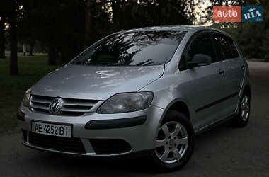 Хэтчбек Volkswagen Golf 2006 в Харькове