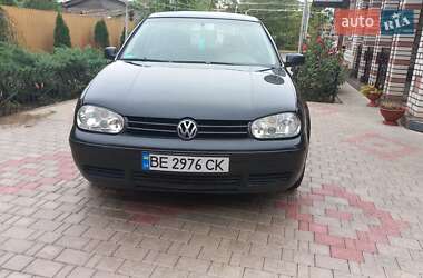 Хетчбек Volkswagen Golf 2003 в Врадіївці