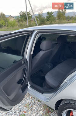 Хетчбек Volkswagen Golf 2005 в 