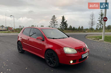 Хэтчбек Volkswagen Golf 2005 в Надворной