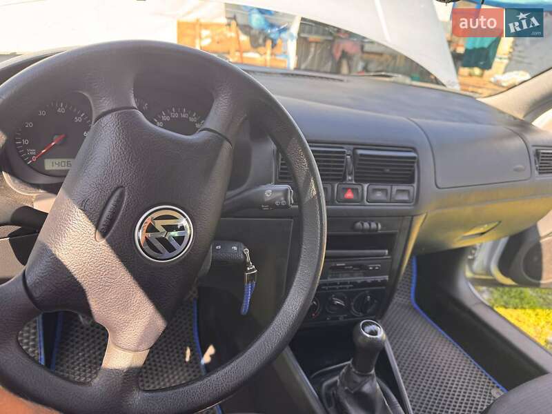 Универсал Volkswagen Golf 2001 в Хмельницком