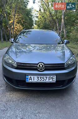 Універсал Volkswagen Golf 2010 в Києві