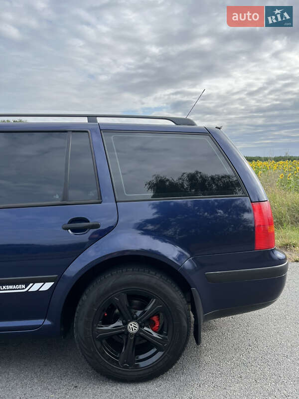 Универсал Volkswagen Golf 2002 в Житомире