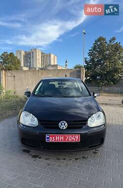 Хетчбек Volkswagen Golf 2005 в Дніпрі