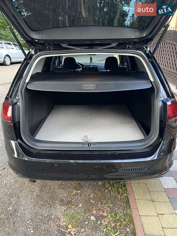 Універсал Volkswagen Golf 2016 в Сваляві