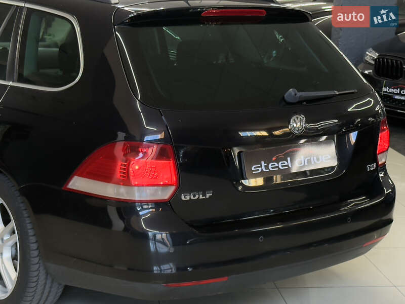 Универсал Volkswagen Golf 2007 в Николаеве