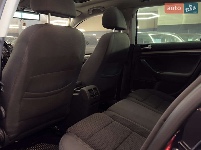 Универсал Volkswagen Golf 2007 в Николаеве