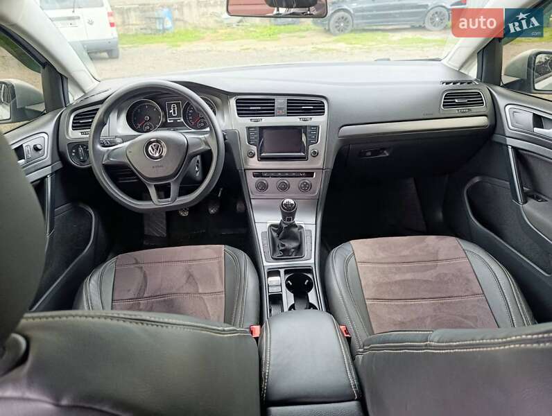 Универсал Volkswagen Golf 2014 в Иршаве