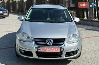 Универсал Volkswagen Golf 2007 в Староконстантинове