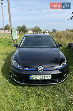 Хетчбек Volkswagen Golf 2014 в Рівному