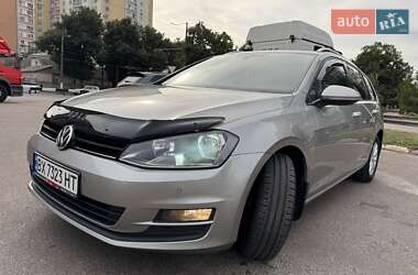 Универсал Volkswagen Golf 2015 в Житомире