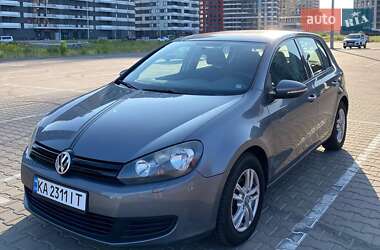 Хэтчбек Volkswagen Golf 2009 в Киеве