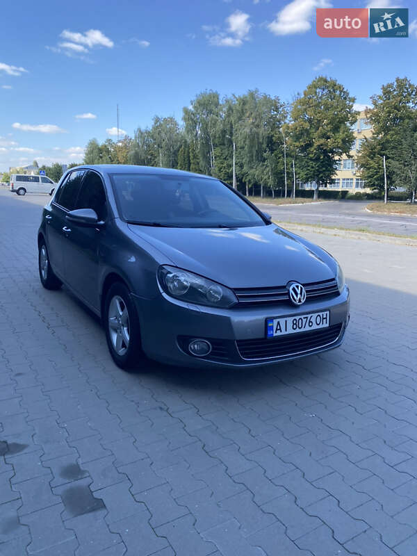 Хэтчбек Volkswagen Golf 2010 в Белой Церкви
