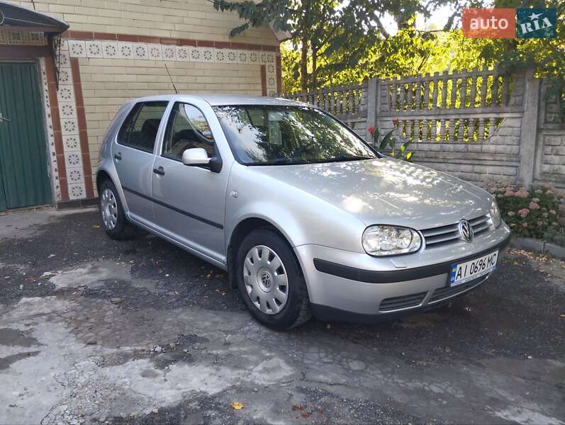 Volkswagen Golf 2002